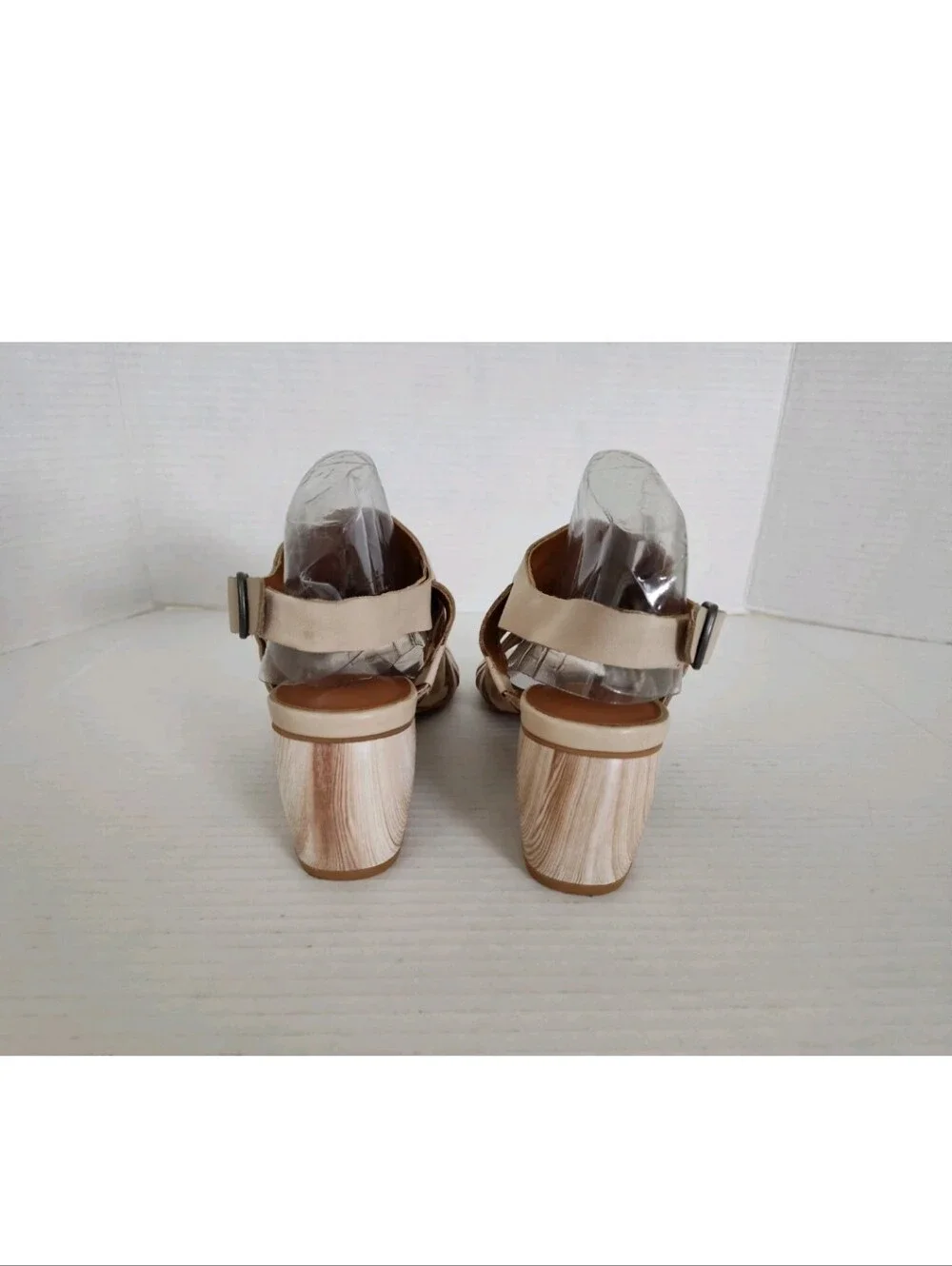 Lucky Brand neutral beige